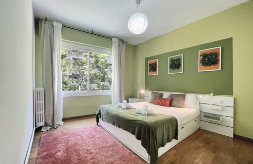 Sant Gervasi Apartment | 80 m² Apartment ∙ 3 bedrooms ∙ 6 guests
