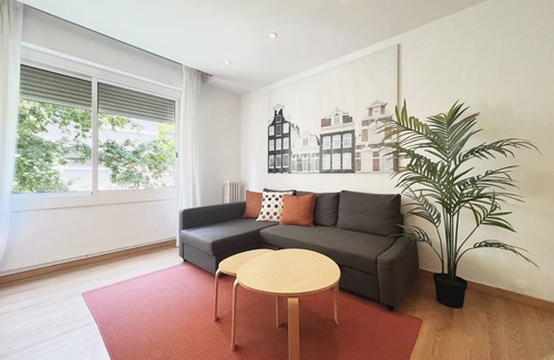 Sant Gervasi Apartment | 80 m² Apartment ∙ 3 bedrooms ∙ 6 guests
