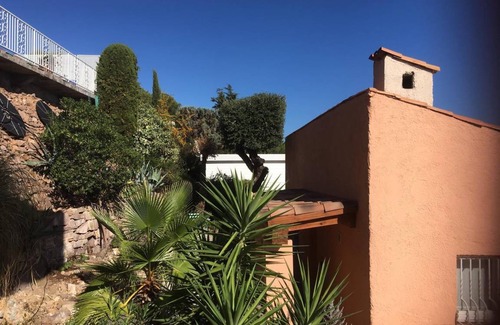 La Bouverie House | 80 m² House ∙ 2 bedrooms ∙ 4 guests