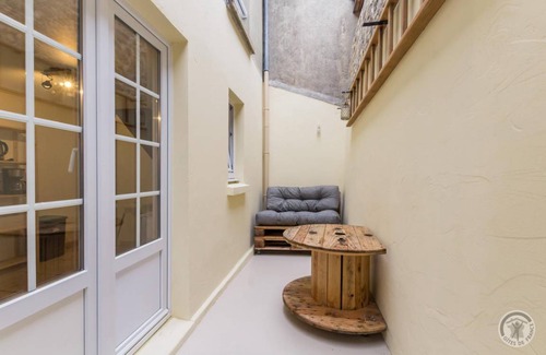 Carentan House | 80 m² Gîte ∙ 2 bedrooms ∙ 4 guests
