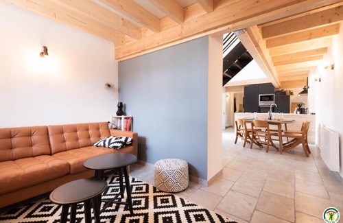 Hauterives House | 80 m² Gîte ∙ 3 bedrooms ∙ 6 guests