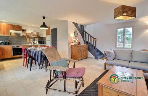 Locmaria House | 80 m² Gîte ∙ 3 bedrooms ∙ 5 guests