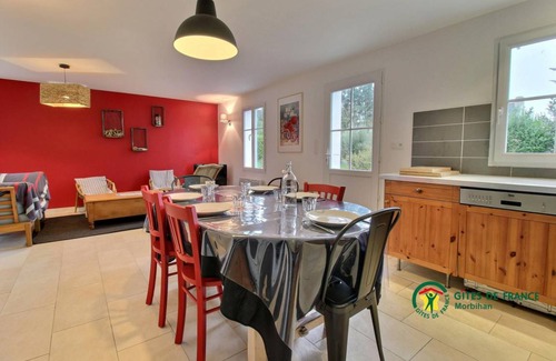 Locmaria House | 80 m² Gîte ∙ 3 bedrooms ∙ 5 guests