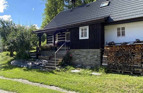 Ponikla House | 80 m² House ∙ 2 bedrooms ∙ 7 guests