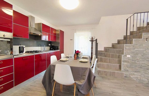 Vignola House | 80 m² House ∙ 2 bedrooms ∙ 5 guests