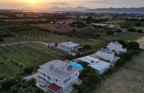 Zipari House | 80 m² House ∙ 2 bedrooms ∙ 4 guests