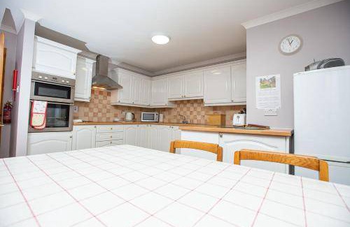 Marybank House | 80 m² House ∙ 2 bedrooms ∙ 5 guests