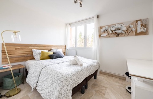 Les Louvrais House | 80 m² House ∙ 3 bedrooms ∙ 6 guests