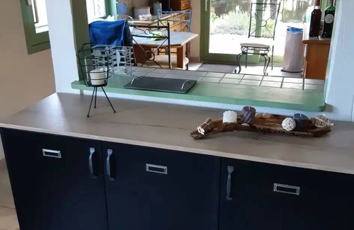 Feron House | 80 m² House ∙ 3 bedrooms ∙ 6 guests