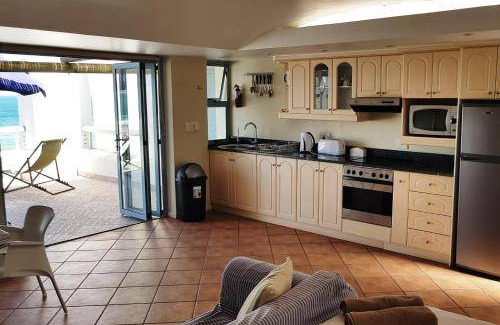 Paradise Beach House | 80 m² House ∙ 1 bedroom ∙ 2 guests