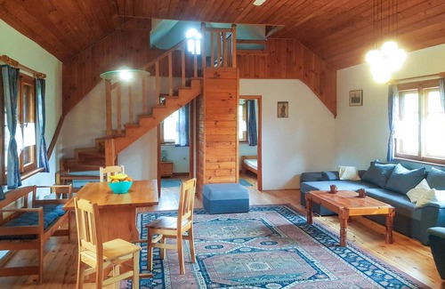 Gizycko House | 80 m² Maisonette ∙ 3 bedrooms ∙ 8 guests