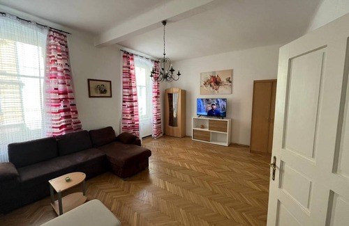 Innere Stadt Resort | 80 m² Private room ∙ 1 bedroom ∙ 3 guests