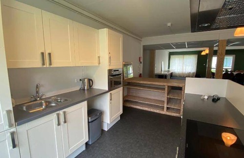 Haelen Apartment | 80 m² Serviced apartment ∙ 4 bedrooms ∙ 8 guests