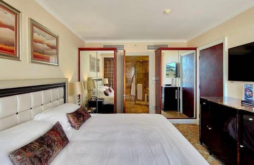 Cape Town City Centre Hotel | 80 m² Hotel ∙ 2 guests