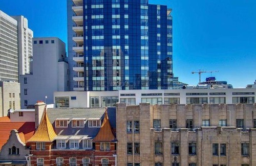 Cape Town City Centre Hotel | 80 m² Hotel ∙ 2 guests