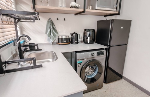 Potchefstroom Apartment | 80 on Thabo