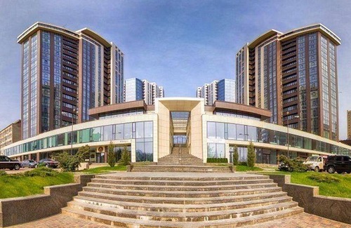 Dnipro Apartment | 80 m² Apartment ∙ 1 bedroom ∙ 2 guests