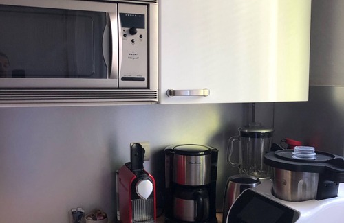 16th Arrondissement Apartment | 800 SqFt redone Apt Near The Seine, W/LIFT & W/terrace + A.C. up to EIFFEL TOWER