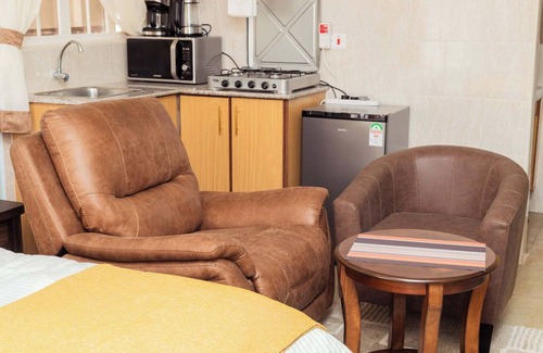 Nairobi Apartment | 802 Deluxe Cozy Studio Ruiru Eastern Bypass