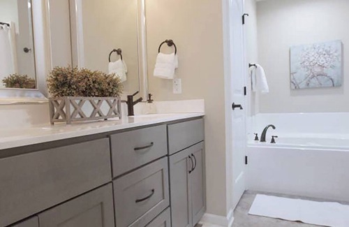 Karns House | 8039 Beautiful *New Construction* 20 mins to UT