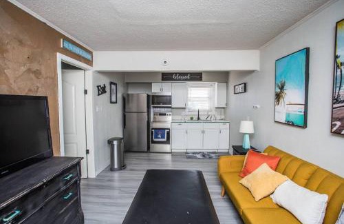 Lubbock Apartment | 806 Oasis at Ave U! 1Bedroom and 1Bath