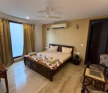 South Extension Bed & Breakfast | 808 Bed & Breakfast