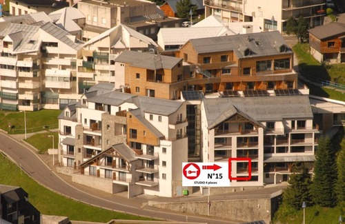 Eaux-Bonnes Apartment | 80m from resort center, 1st floor, view ski slopes, swimming pool, terrace, tv, ski locker, 69m²