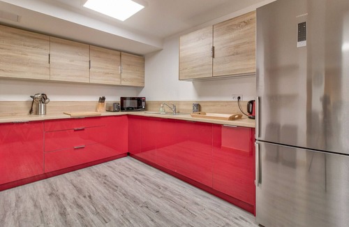 Genos Apartment | 80m from the slopes, great flat for 15