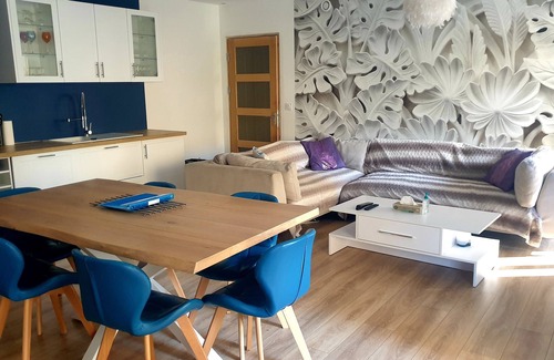 Nice Apartment | 80m² apartment with terrace near the center, ideal for families