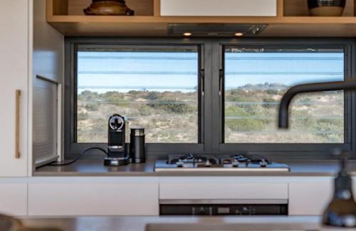 Goolwa South House | 81 Bristow-Smith Ave Goolwa Beach - BYO Linen - WiFi