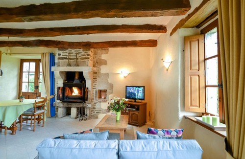 Corseul House | 81 m² Gîte ∙ 2 bedrooms ∙ 4 guests