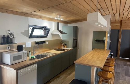 Arpavon House | 81 m² Gîte ∙ 3 bedrooms ∙ 12 guests