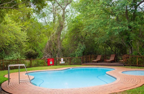 Sabiepark Hotel | 81 m² Hotel ∙ 2 bedrooms ∙ 6 guests