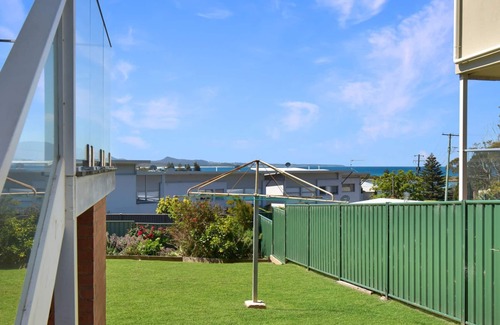 Bermagui House | 81 Murrah St, 'Coosheen '