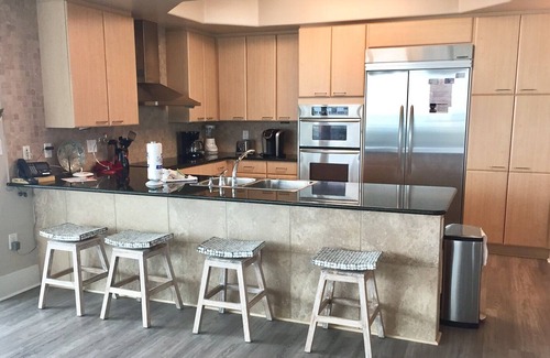 Orange Beach East Condo | 810D--ELEGANT CORNER-SPECTACULAR VIEW--4 BR/3 1/2 BA--LABOR DAY OPEN
