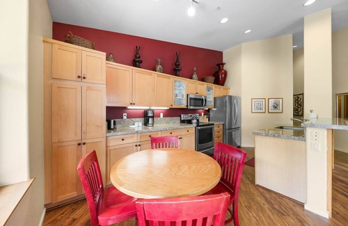 Olympic Valley Condo | 813 | Luxurious Palisades Tahoe Lodge Corner 2BDM