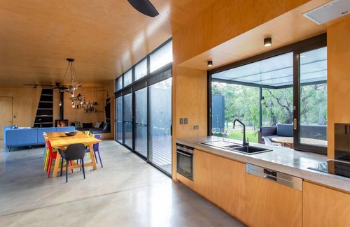 Quindalup House | 82 Degrees I Private Properties