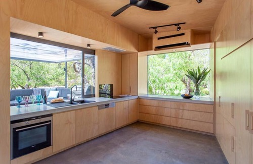 Quindalup House | 82 Degrees I Private Properties
