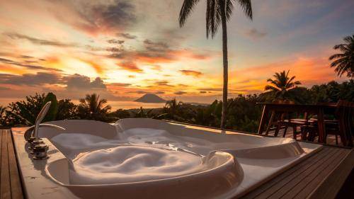 Manado Hotel | 82 m² Hotel ∙ 127 guests