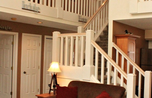 Clymer House | 💖 8280 The Peak- Hot tub, on slopes, Pool Table, Golf Course, Fire Pit 🔥