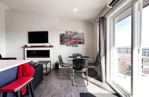 Colwood Apartment | 83 m² Apartment ∙ 2 bedrooms ∙ 4 guests