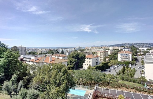 Antibes Condo | 83 m² Condo ∙ 3 bedrooms ∙ 6 guests