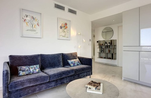 Antibes Condo | 83 m² Condo ∙ 3 bedrooms ∙ 6 guests