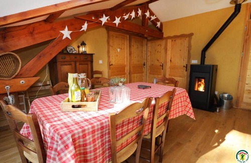 Romans-sur-Isere House | 83 m² Gîte ∙ 3 bedrooms ∙ 6 guests