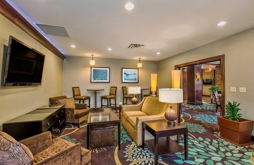 Bismarck Hotel | 83 m² Hotel ∙ 2 bedrooms ∙ 127 guests