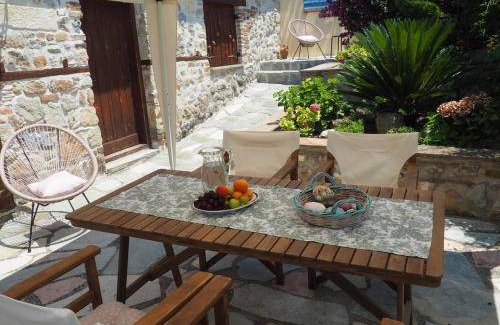 Paliouri House | 83 m² House ∙ 2 bedrooms ∙ 5 guests