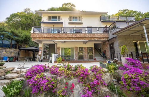 Ulsan House | 83 m² Motel ∙ 15 guests