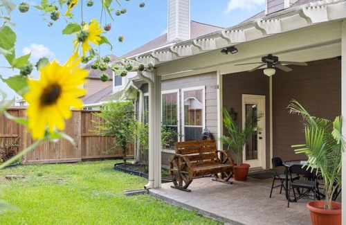 Houston Apartment | 8338 Whisper Point Drive