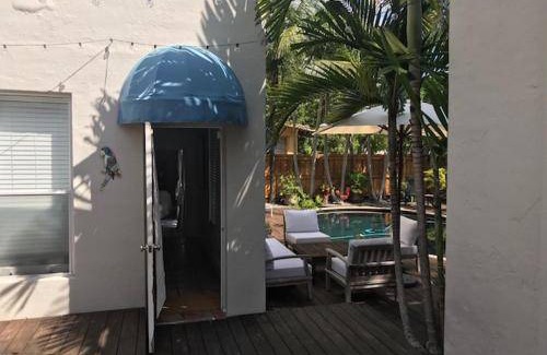 Coral Way Apartment | 84 m² Apartment ∙ 1 bedroom ∙ 2 guests