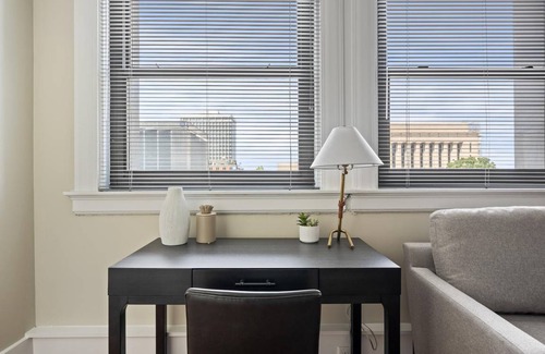 East Bank Apartment | 84 m² Apartment ∙ 2 bedrooms ∙ 4 guests